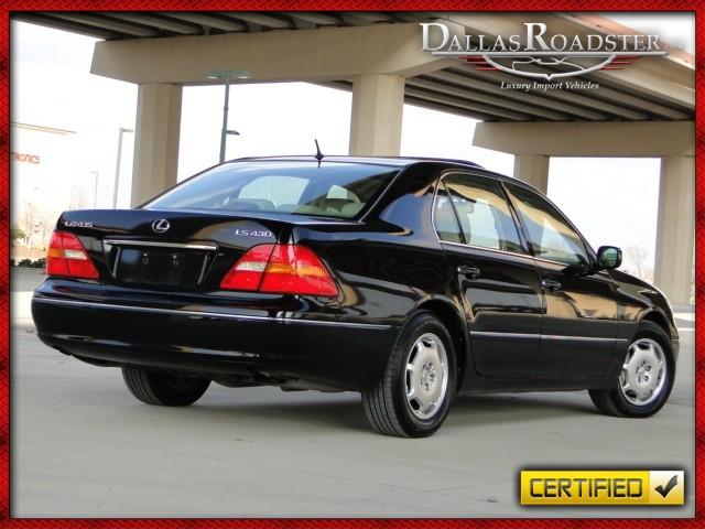Lexus LS 430 2002 photo 2