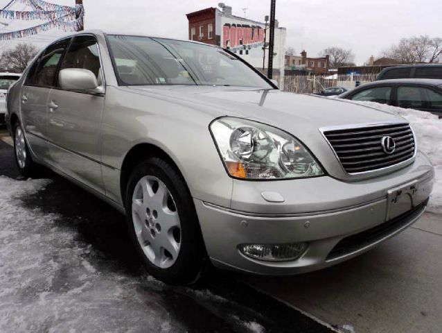 Lexus LS 430 2002 photo 1