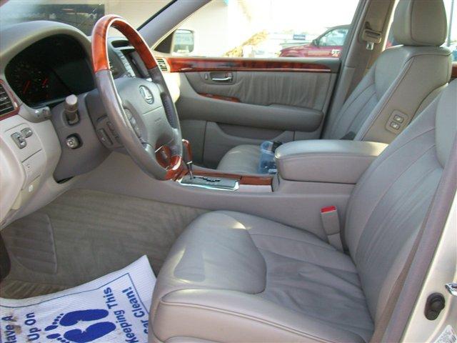 Lexus LS 430 2002 photo 1