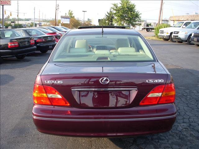 Lexus LS 430 2002 photo 1