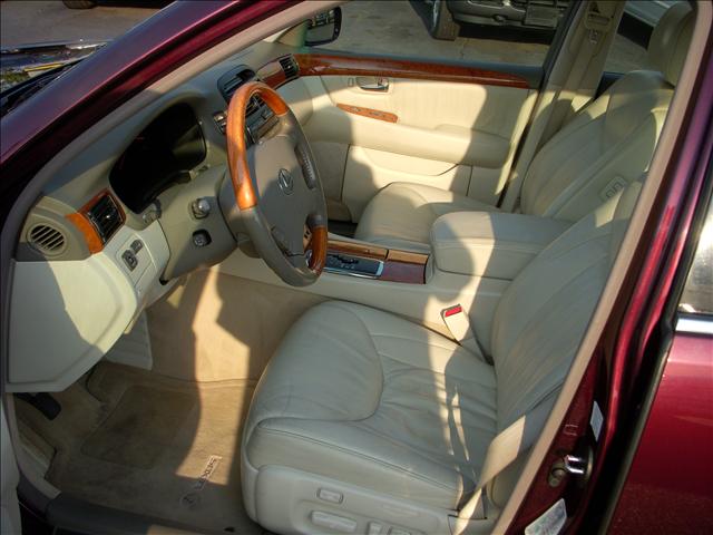 Lexus LS 430 2002 photo 2