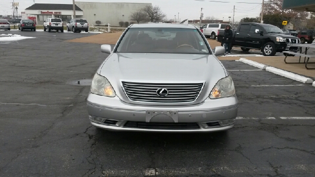 Lexus LS 430 2004 photo 2