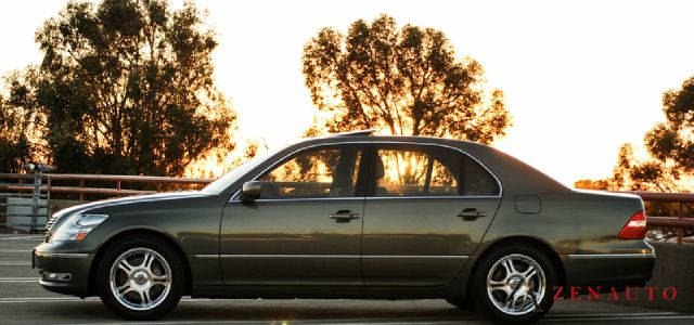 Lexus LS 430 2004 photo 3