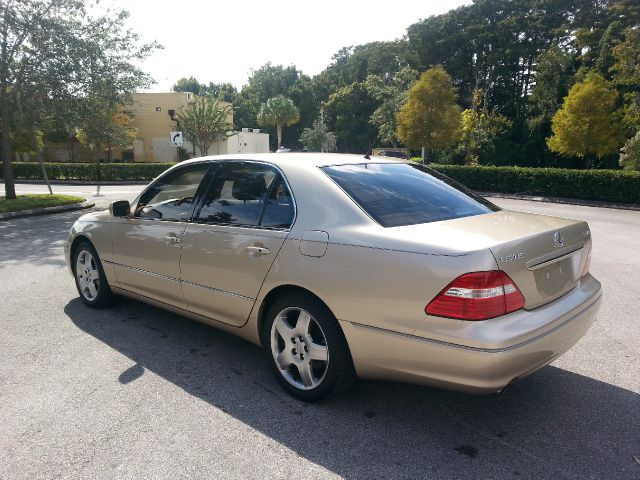 Lexus LS 430 2005 photo 3