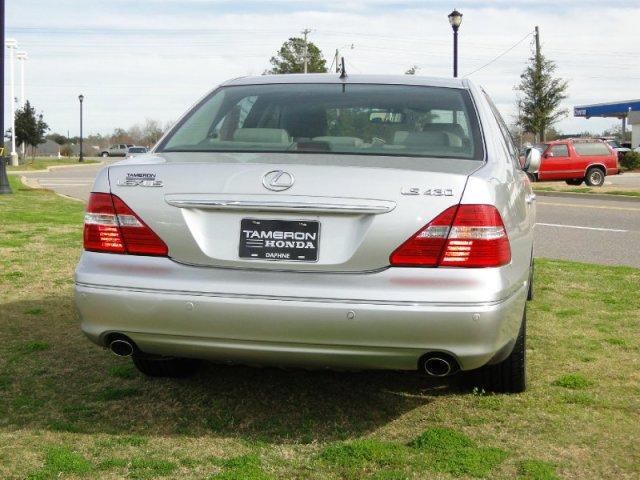 Lexus LS 430 2005 photo 3