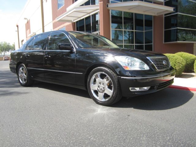 Lexus LS 430 2006 photo 2