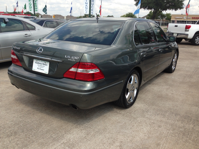 Lexus LS 430 2006 photo 4