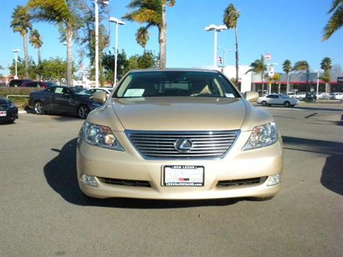 Lexus LS 460 LT Extended,8 FOOT BOX Other