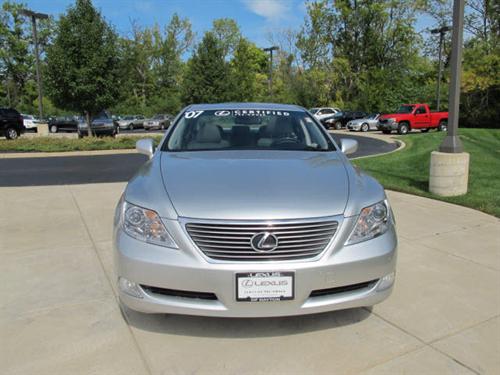 Lexus LS 460 2007 photo 2