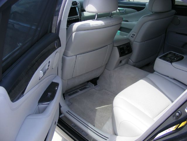 Lexus LS 460 2007 photo 10