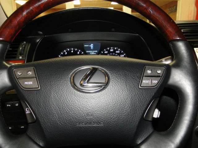 Lexus LS 460 2007 photo 47