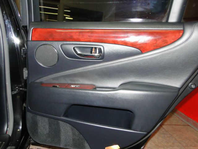 Lexus LS 460 2007 photo 9