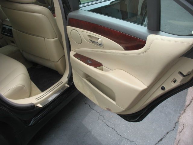 Lexus LS 460 2009 photo 15