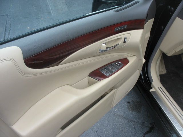 Lexus LS 460 2009 photo 22