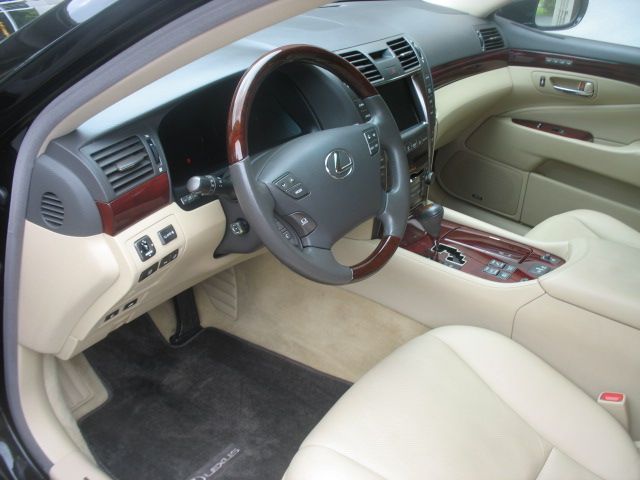 Lexus LS 460 2009 photo 23