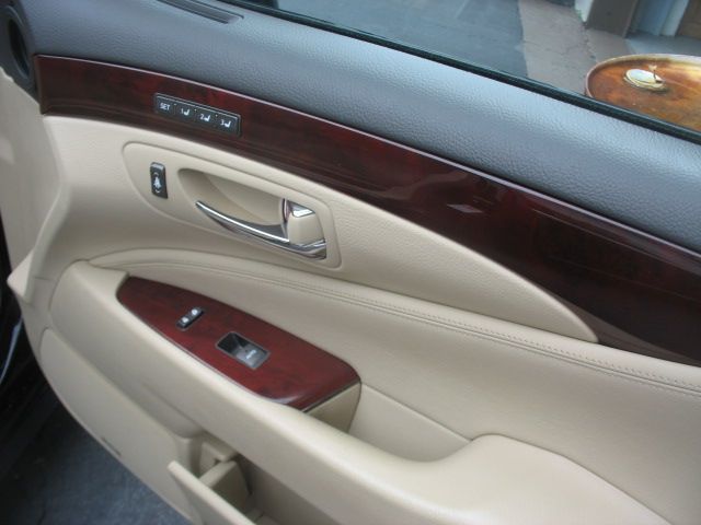 Lexus LS 460 2009 photo 4