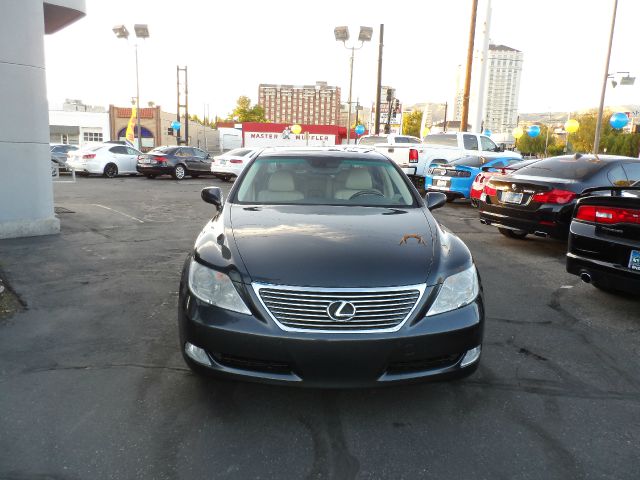 Lexus LS 460 Unknown Sedan