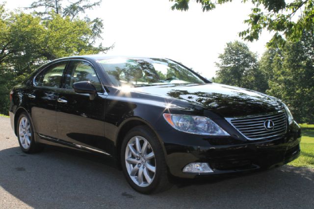 Lexus LS 460 2009 photo 17