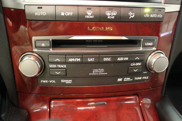 Lexus LS 460 2010 photo 10