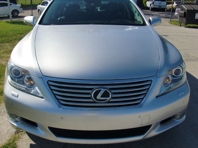 Lexus LS 460 2011 photo 9