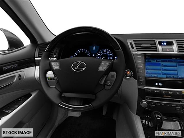 Lexus LS 460 2012 photo 1