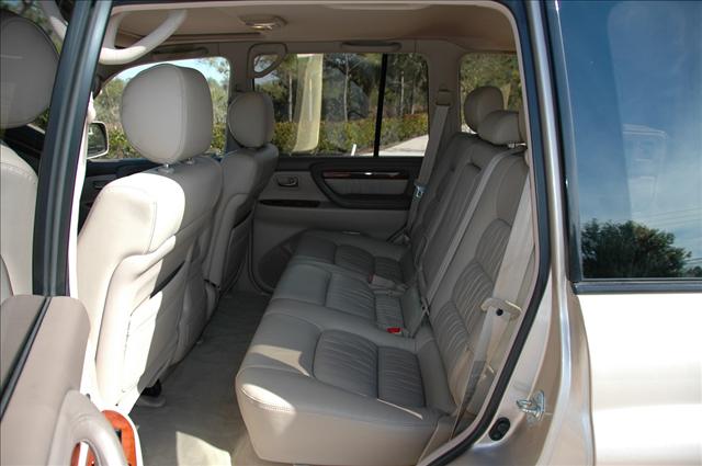 Lexus LX 470 1998 photo 4