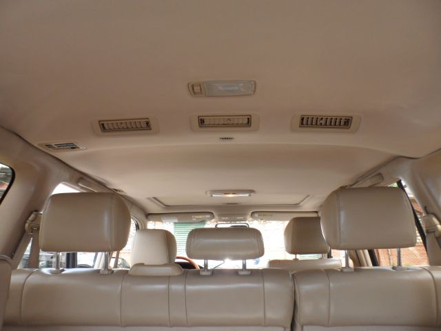 Lexus LX 470 2000 photo 1