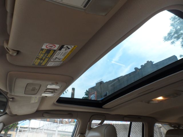 Lexus LX 470 2000 photo 18