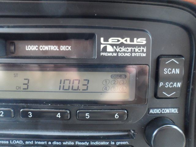 Lexus LX 470 2000 photo 21