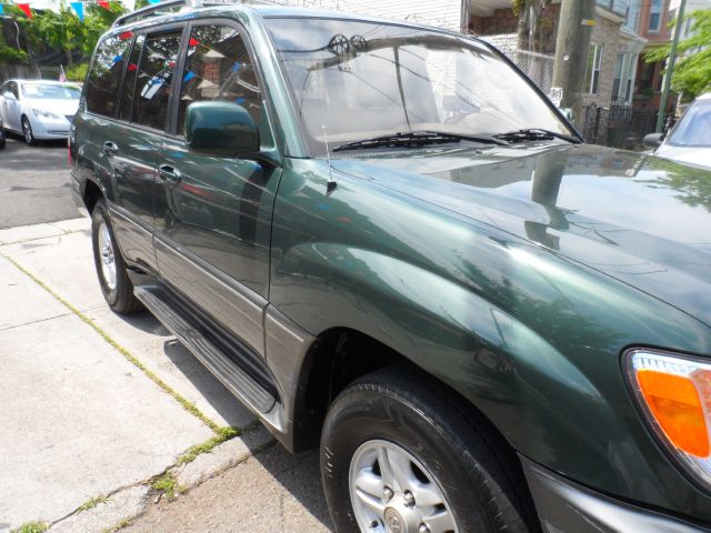 Lexus LX 470 2000 photo 36
