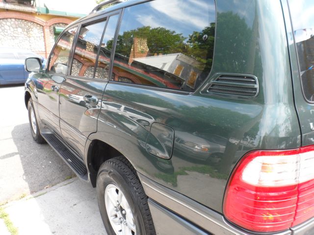 Lexus LX 470 2000 photo 39