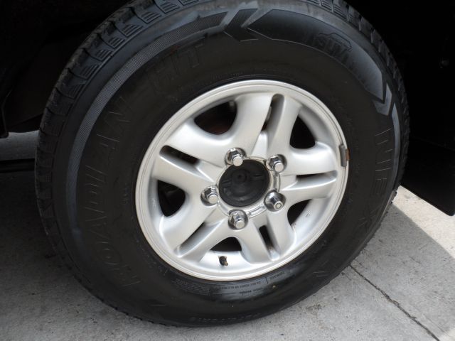 Lexus LX 470 2000 photo 50