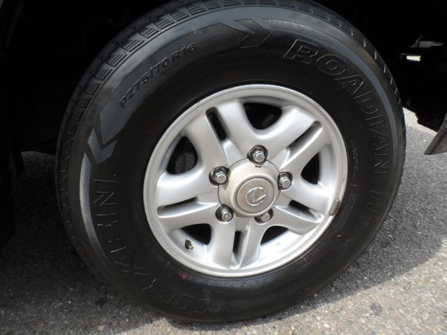 Lexus LX 470 2000 photo 56