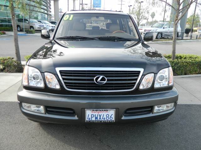 Lexus LX 470 2001 photo 1