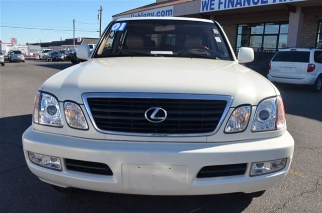 Lexus LX 470 2001 photo 3