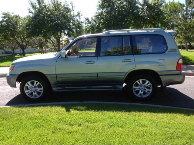 Lexus LX 470 2003 photo 0