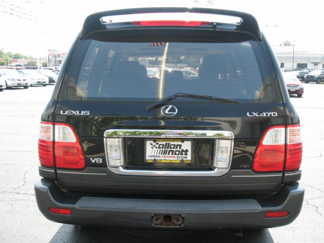 Lexus LX 470 2003 photo 3