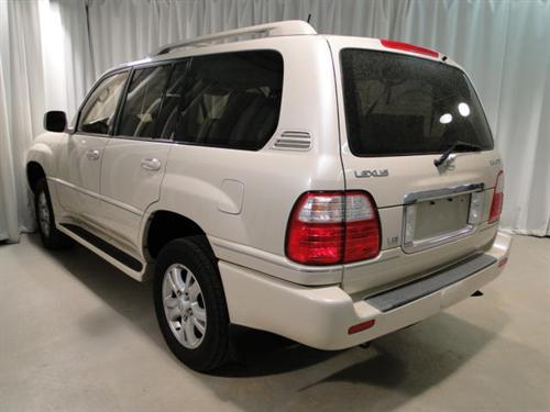 Lexus LX 470 2003 photo 2