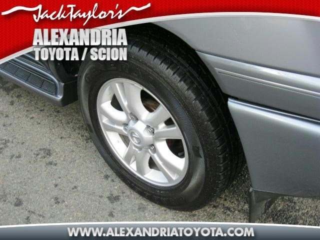 Lexus LX 470 2003 photo 4