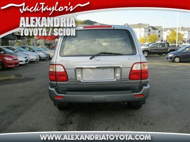 Lexus LX 470 2003 photo 3