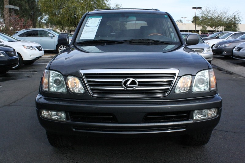 Lexus LX 470 2005 photo 1