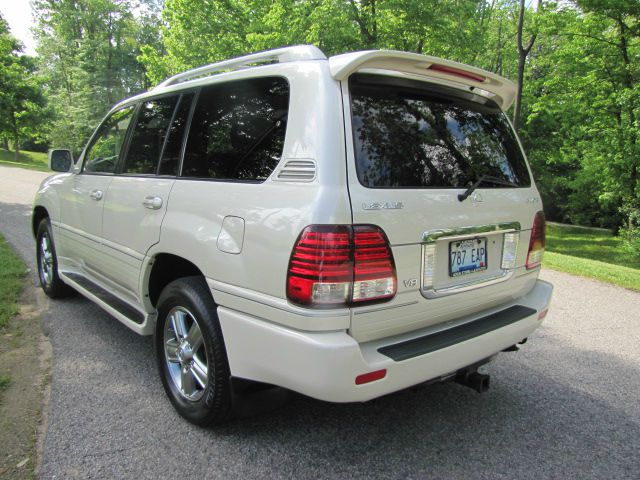 Lexus LX 470 2006 photo 25