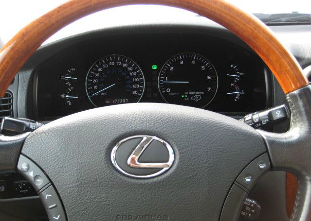 Lexus LX 470 2007 photo 4