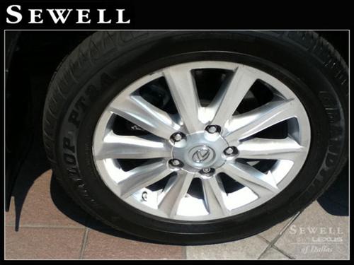 Lexus LX 570 2008 photo 5