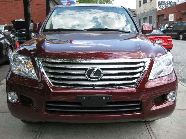 Lexus LX 570 2008 photo 2