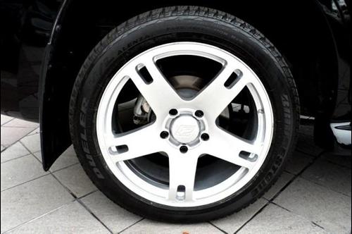 Lexus LX 570 2009 photo 3