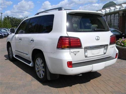 Lexus LX 570 2009 photo 2