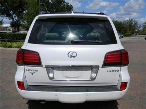 Lexus LX 570 2009 photo 3