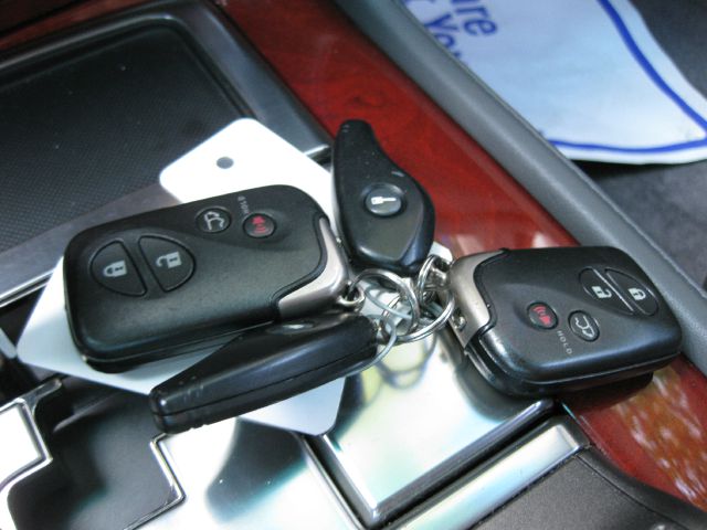 Lexus LX 570 2009 photo 10