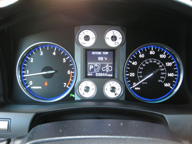 Lexus LX 570 2009 photo 13